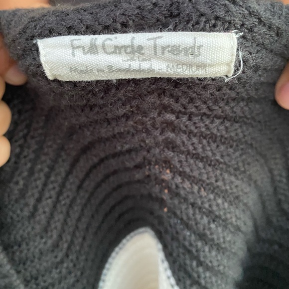 Womens Medium Long Sleeve Ribbed Sweater Round Neck White Black Pink Zig Zag - Picture 4 of 5